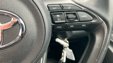 Toyota Yaris 1.5 Hybrid Icon 5dr CVT Hybrid Hatchback